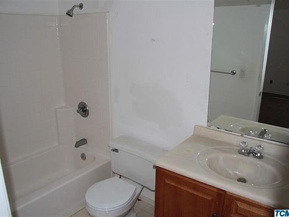 5th image of 923 W Vine Avenue