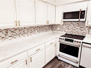 4699 Rosecroft St, Virginia Beach, VA 23464