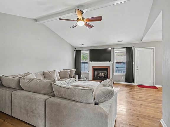 4th image of 57 Wayland Dr