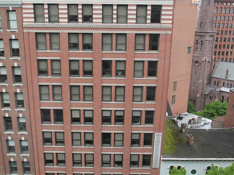 298 Main — Photo 3