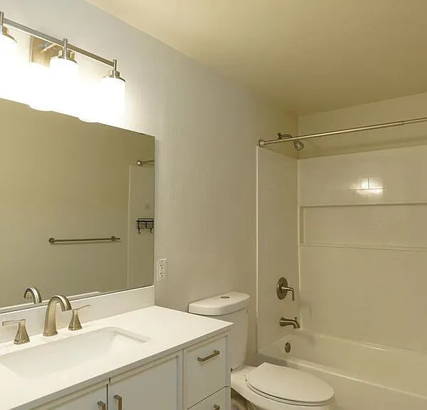 1504 S 35th St — Photo 13