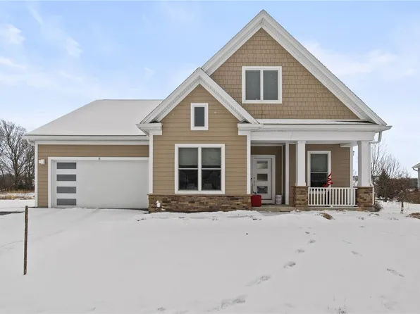 8 Saint Johnsville Trl, Rochester, NY 14618