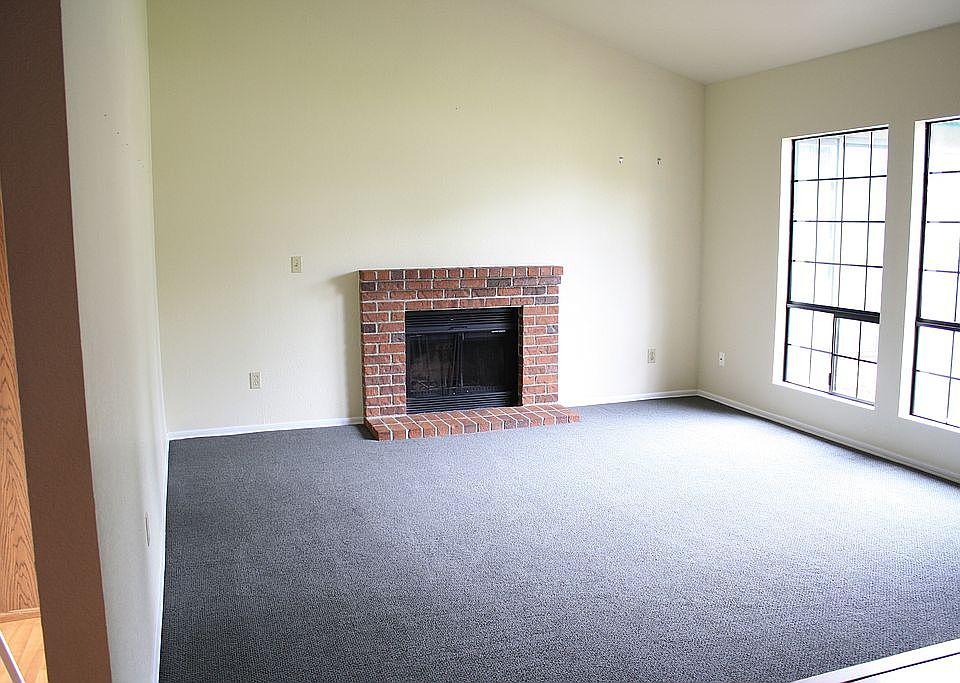 1st image of 20827 4th Ave W