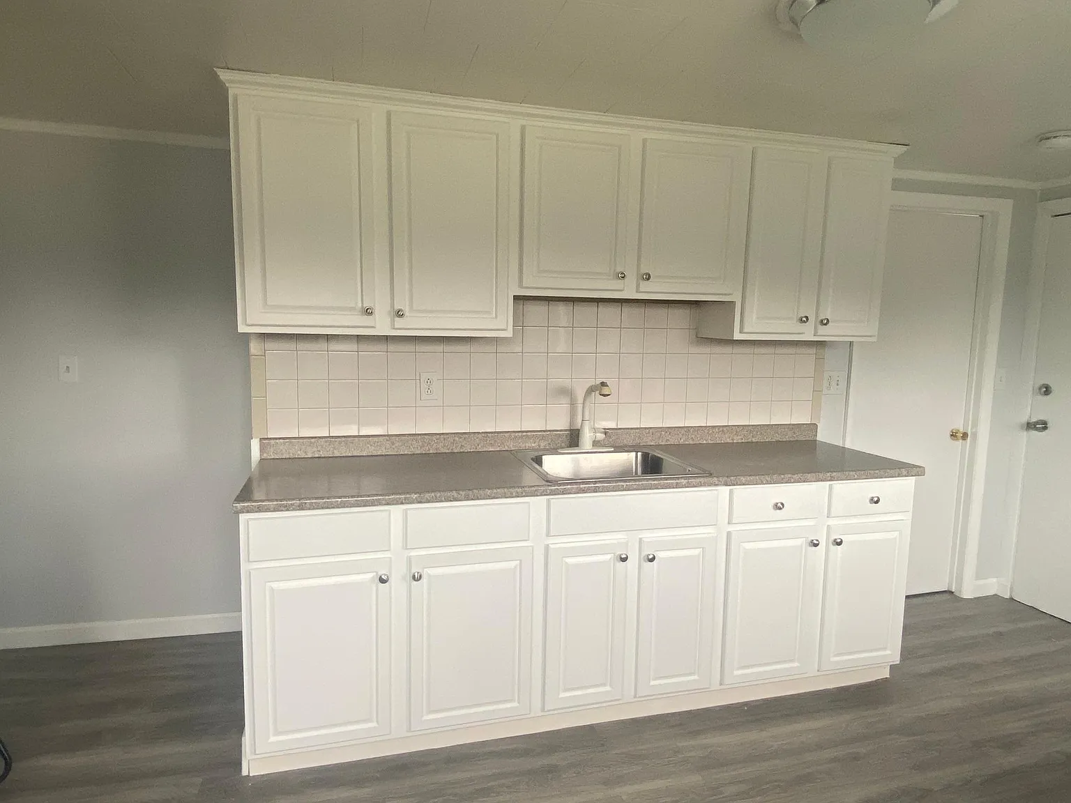 1 bed, 650 sqft, $1,900 — Photo 1