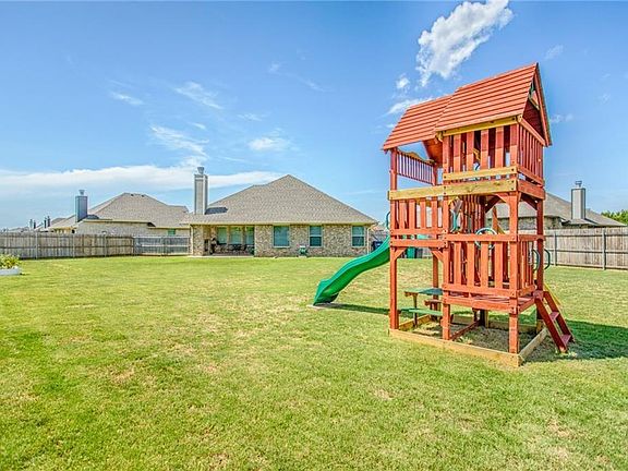 5th image of 3704 Palisade Ln