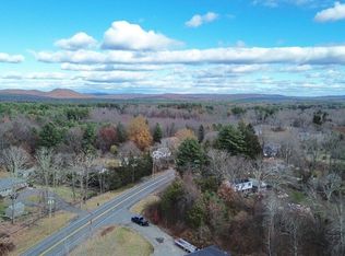 8 E State St, Granby, MA 01033