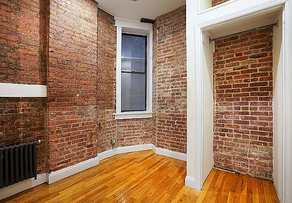 5th image of 236 E 3rd St #1B