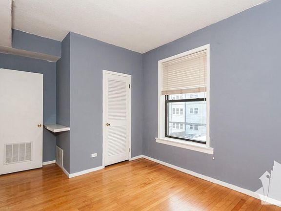 5th image of 1315 W Winona St #2R