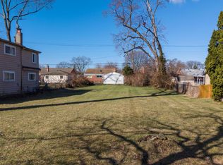 8505 Fenton St, Dearborn Heights, MI 48127