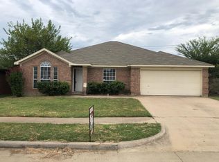 318 McMurtry Dr, Arlington, TX 76002