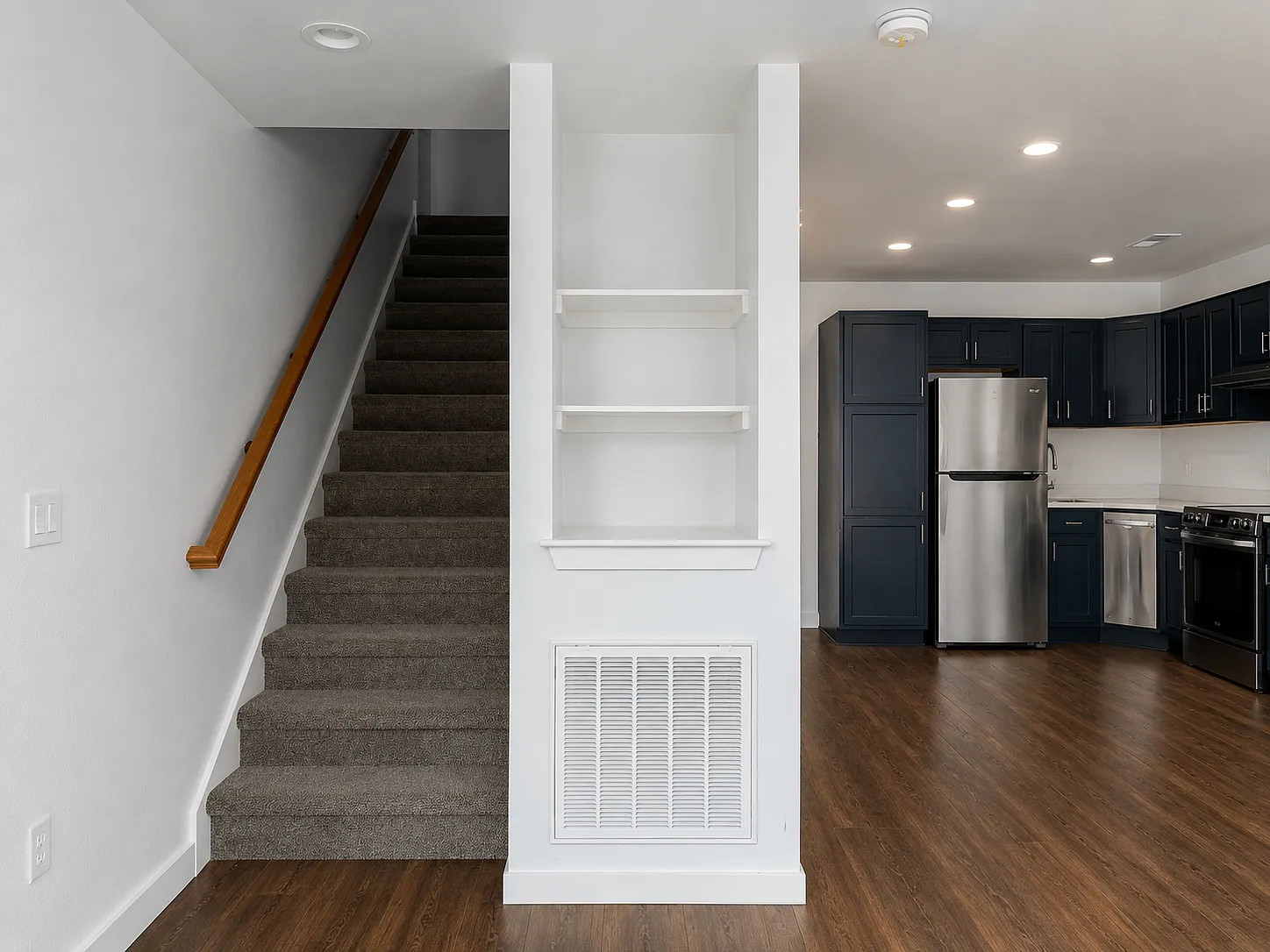 4 bed, 1465 sqft, $3,200 — Photo 4
