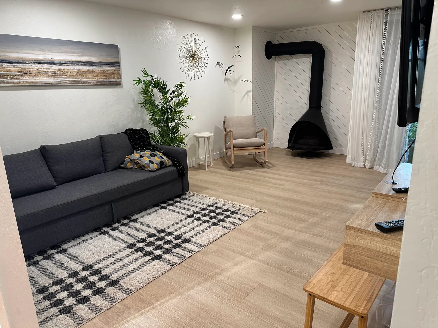505 Cypress Point Dr — Photo 1