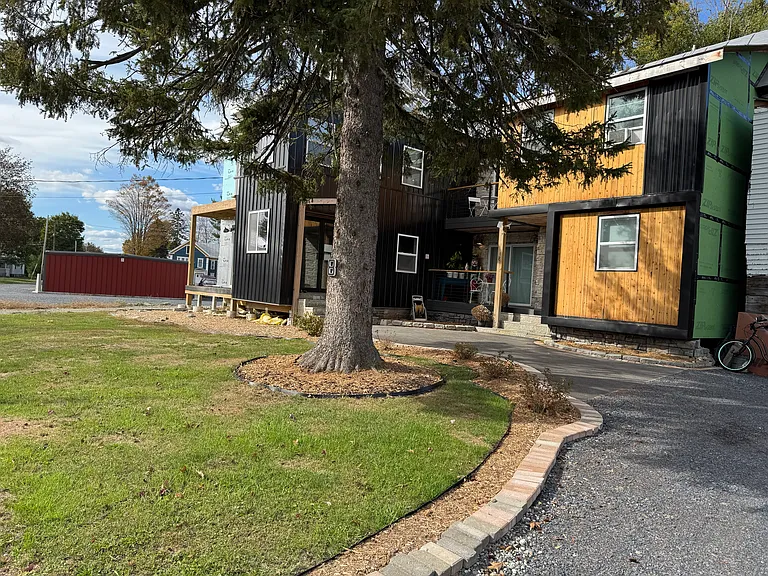 8 Thomas St #1B — Photo 11