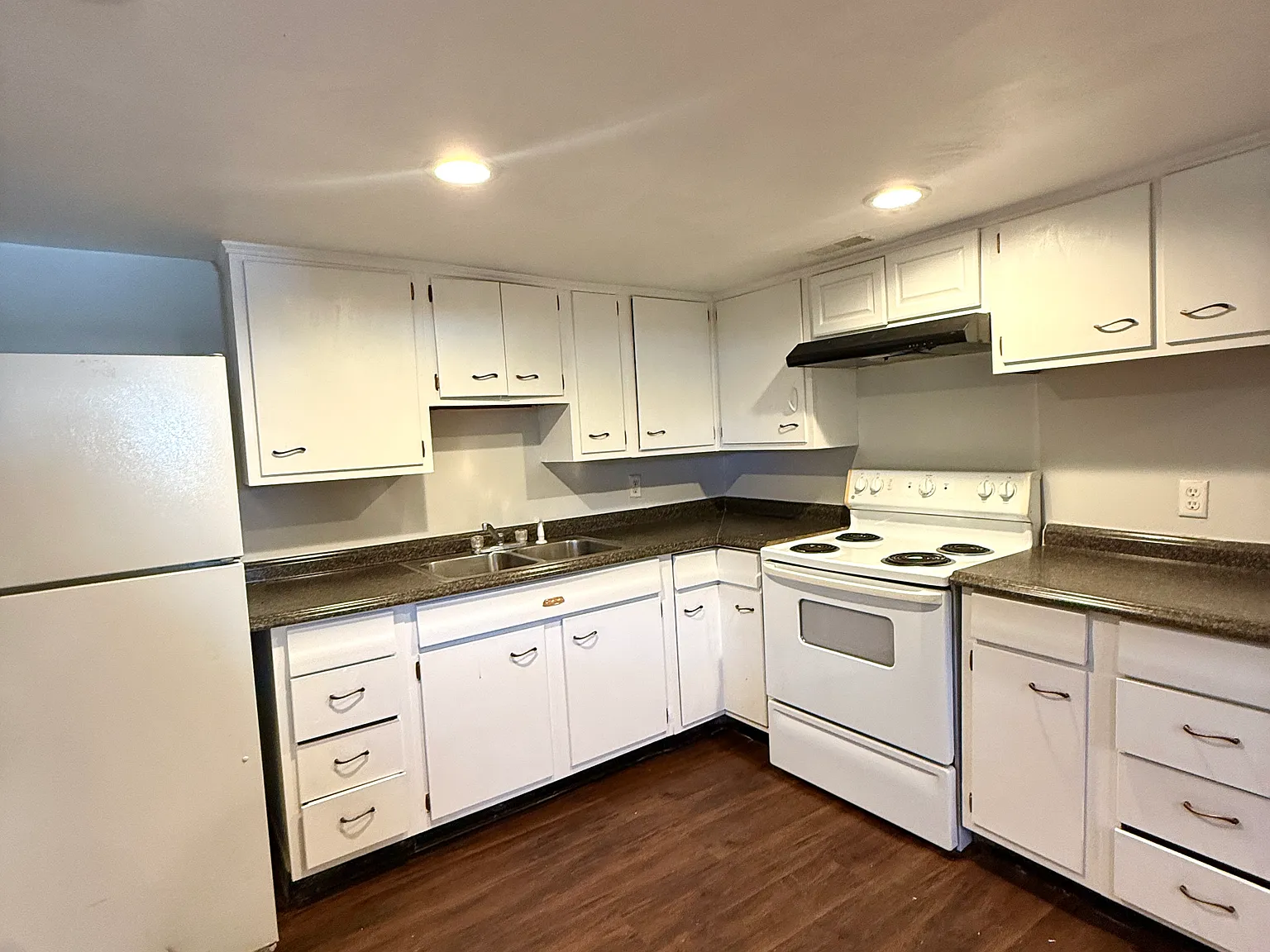1 bed, $825 — Photo 2