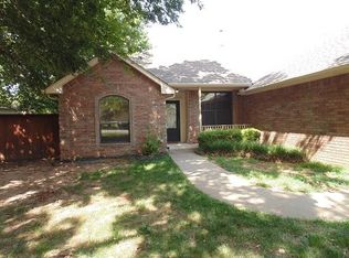 503 SW 4th St, Tuttle, OK 73089
