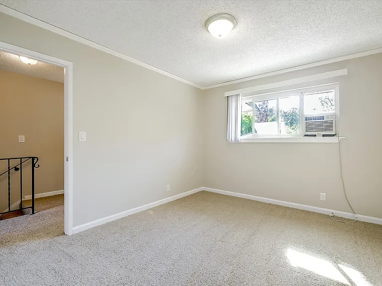 835 Palomino Dr #2 — Photo 7