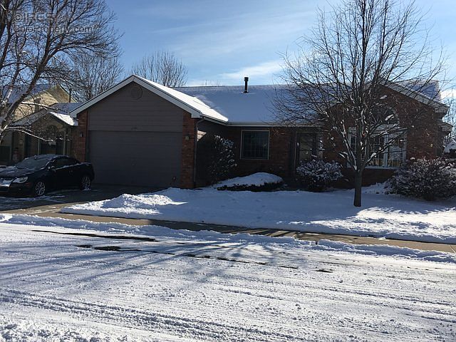 2nd image of 2301 Moss Rose Ln