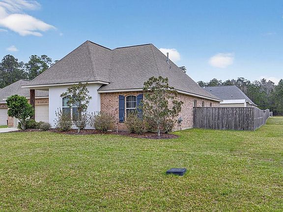 3rd image of 100 April Ct