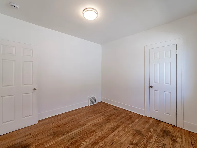 553 Highland St — Photo 24
