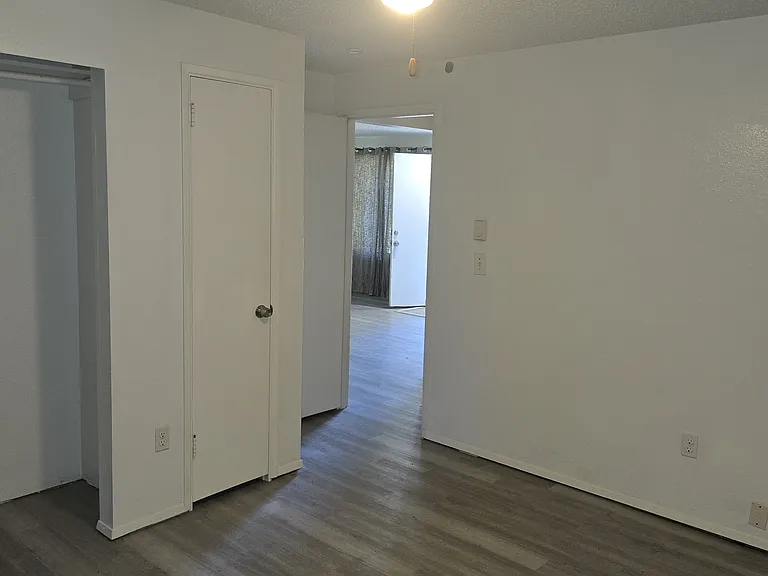 9625 Evergreen Valley Rd SE #B — Photo 5