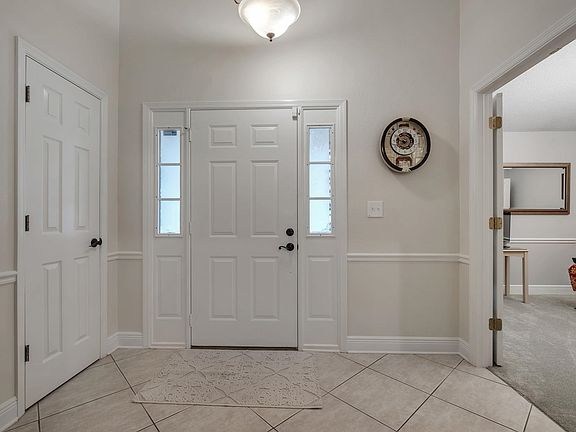 3rd image of 3059 N Shannon Lakes Dr