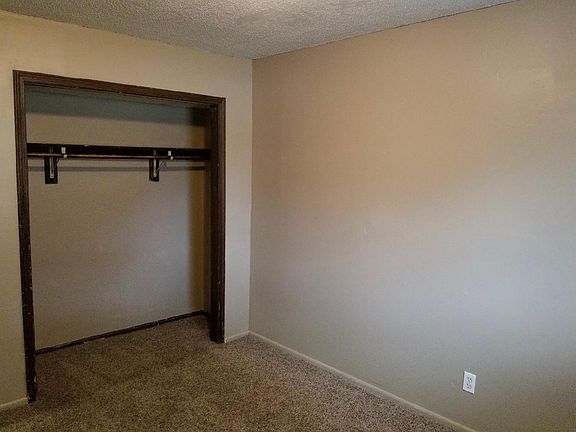5th image of 518 E 1st St APT D