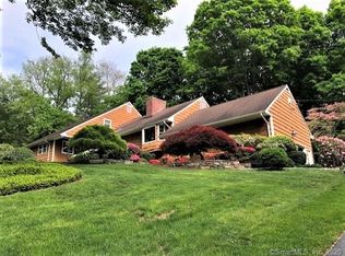10 Pine Tree Dr, Westport, CT 06880