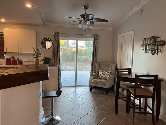 4th image of 6461 Ailes Ave #1