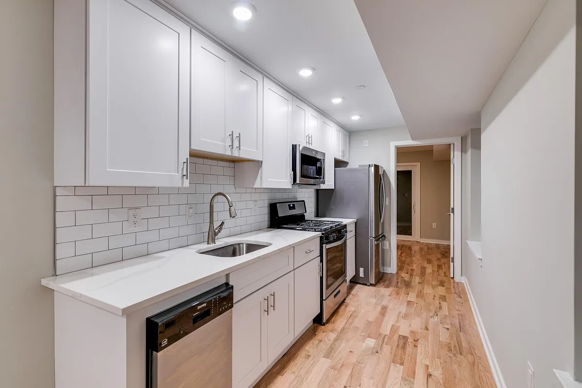 Building Photo - 1435 N 5th St #2