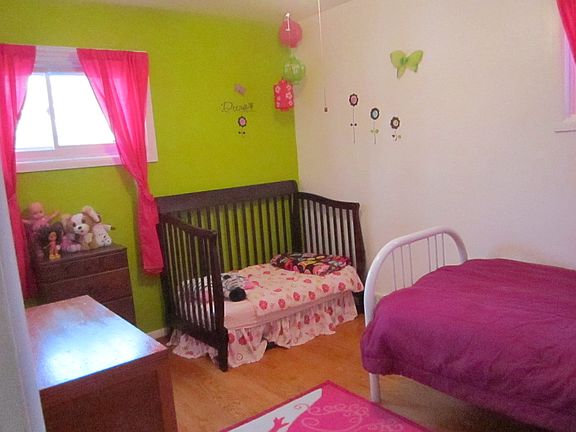 second bedroom