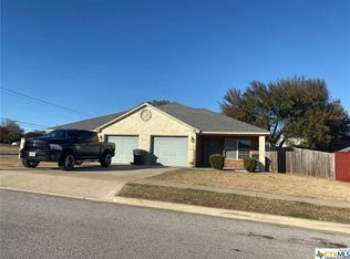 909 Yi Dr, Killeen, TX 76549