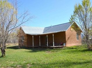 39 Valverde Park, Taos, NM 87571