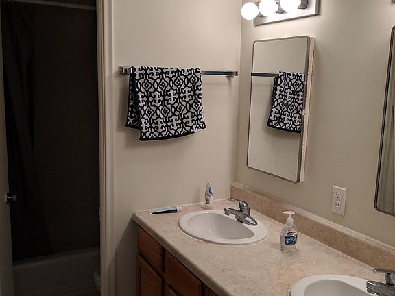 5th image of 316 E Madison St APT 14