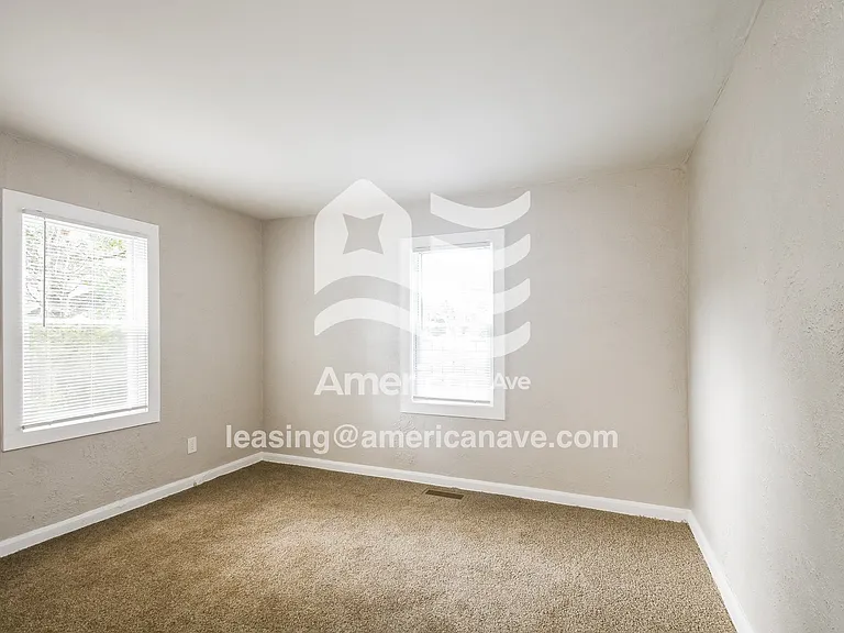 1525257_012_wm_-_bedroom_12991468.jpg