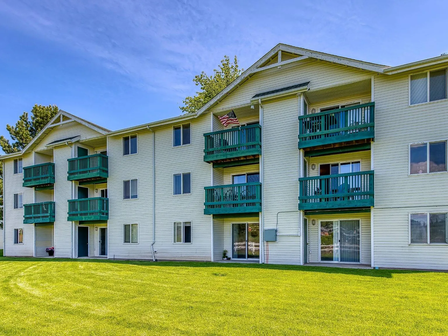 Providence Court Apartments — Photo 4
