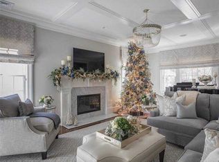 204 Vineyard Rd, Huntington, NY 11743