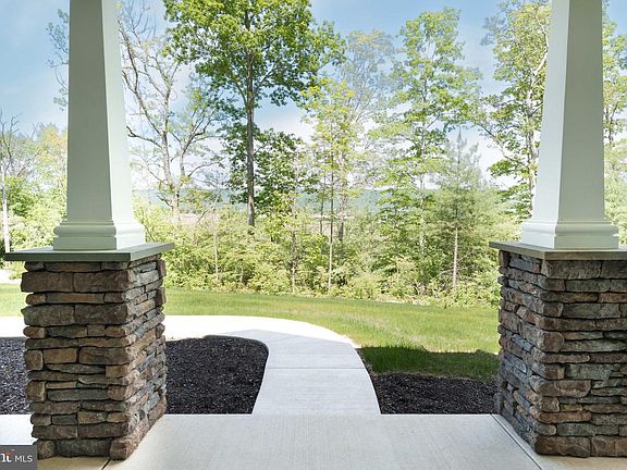 5th image of 2431 Barns Ln