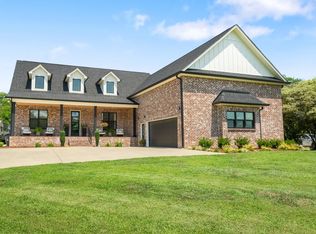 162 Vantrease Rd, Cottontown, TN 37048