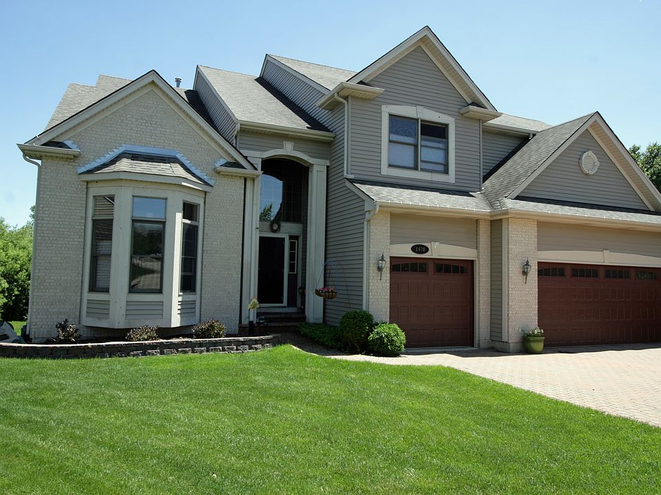 1470 Southridge front