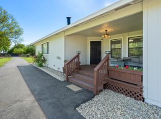 3525 E Forest Lake Rd, Acampo, CA