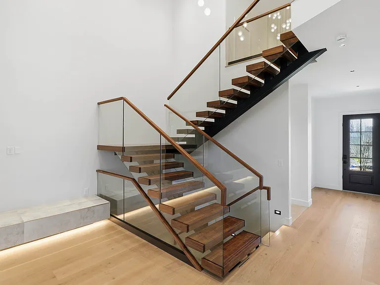 16707 Bisley Pl — Photo 32