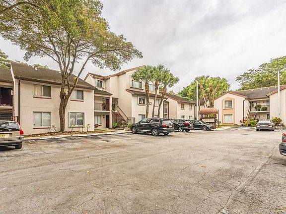 5th image of 13930 SW 90th Ter #13930