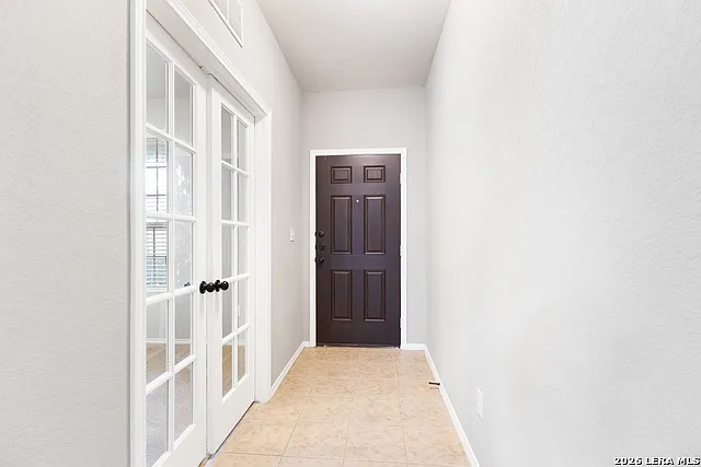 3 bed, 2.5 bath, 1680 sqft, $2,250 — Photo 4