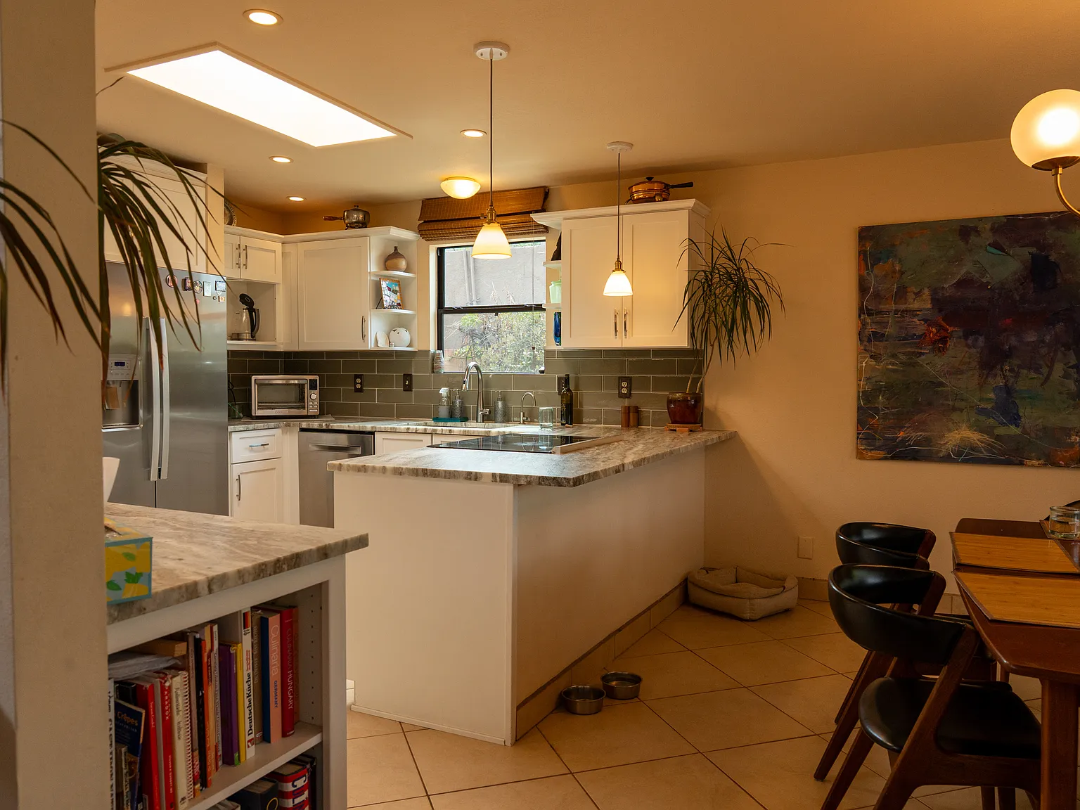 3 bed, 1843 sqft, $3,300 — Photo 4