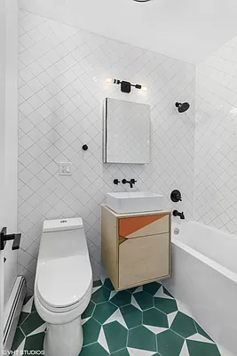 Rented by Venn NY Inc | media 13