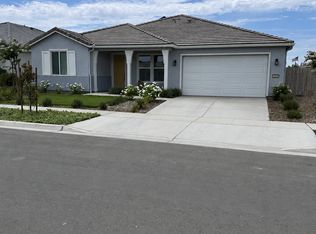 2226 Frontier St, Hanford, CA 93230