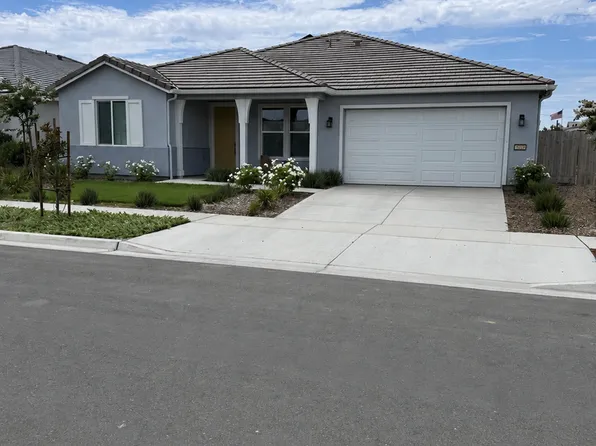 2226 Frontier St, Hanford, CA 93230