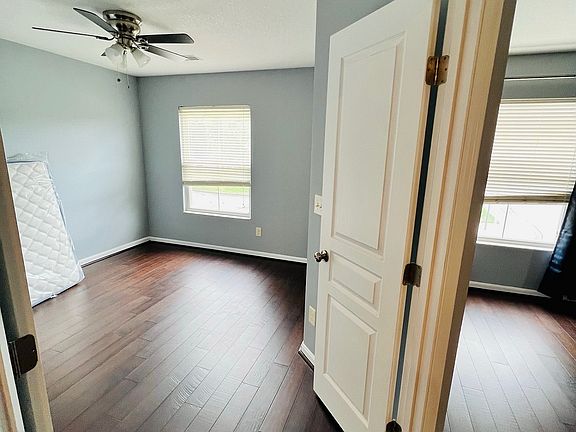 4th image of 2189 Rolling Hills Dr