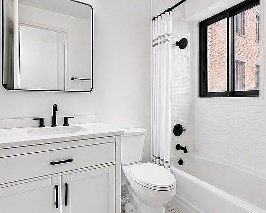 5th image of 101 W 79th St APT 3A