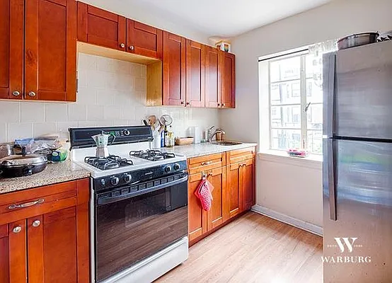 Rented by Warburg | media 24